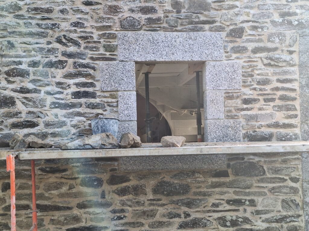 Ouverture en pierre – TM Maçonnerie Ouverture en pierre à Rospez.