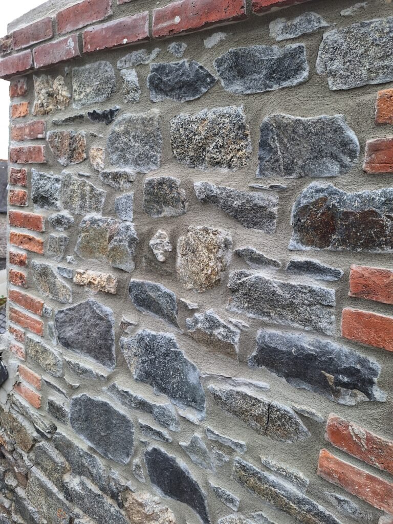 Joints de pierre conduit cheminée – TM Maçonnerie Rénovation joints de pierre conduit de cheminée