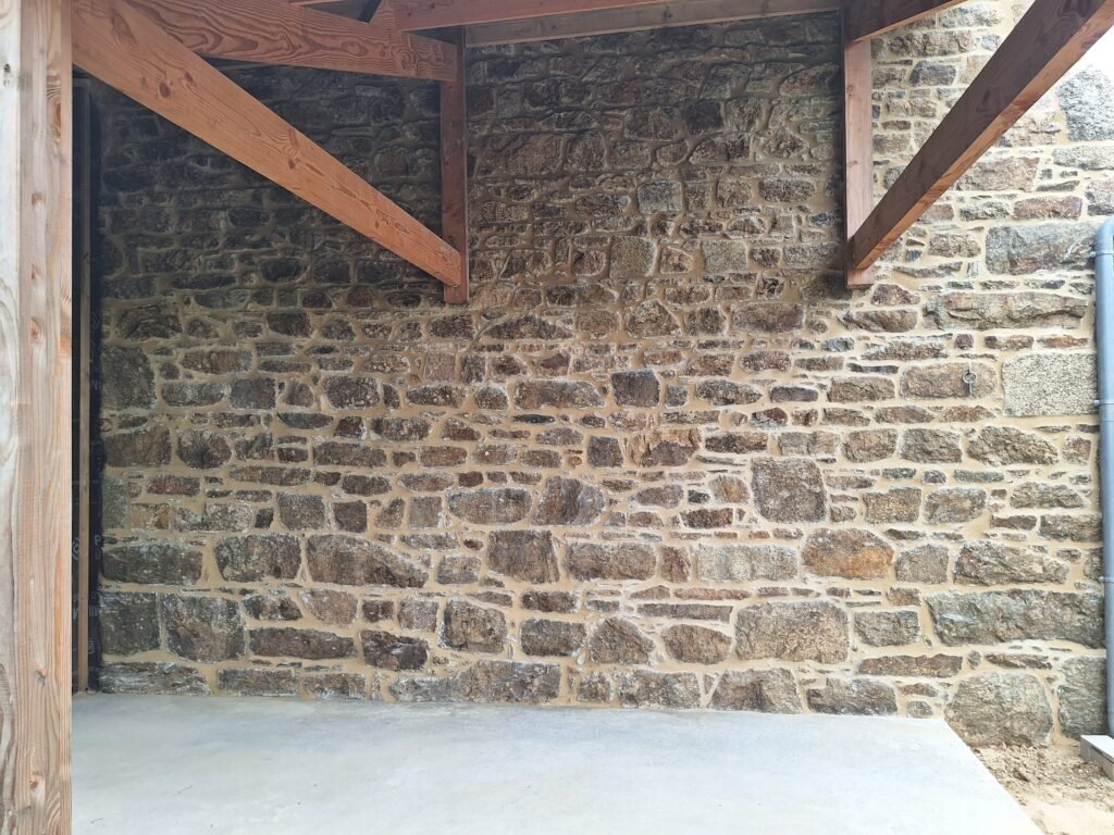 Rénovation joints à la chaux maison – TM Maçonnerie Rénovation de joints à la chaux d'une maison à Perros Guirec.