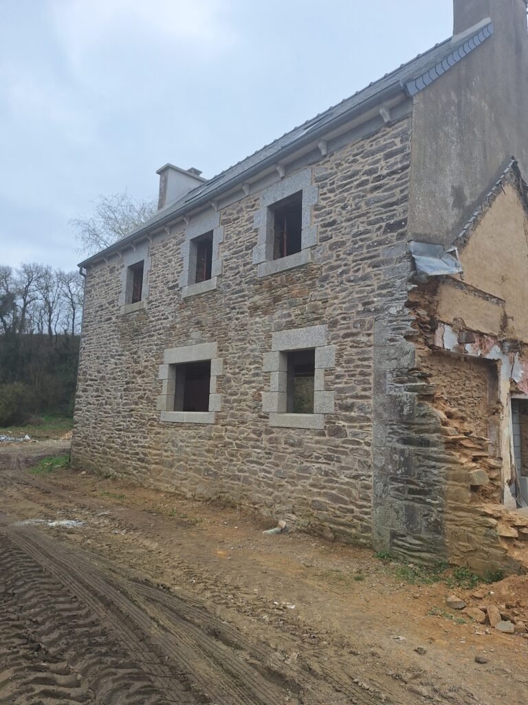 Rénovation maison en pierre – TM Maçonnerie Rénovation d'une maison en pierre.